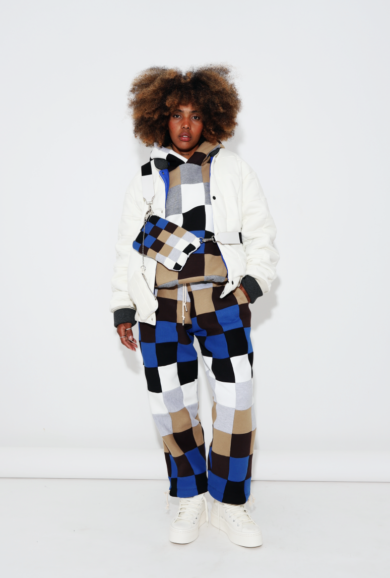 OFF WHITE